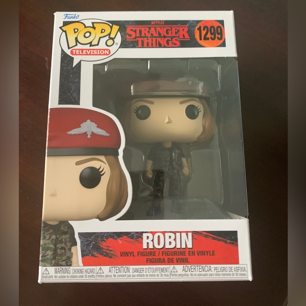 Funko Pop Television: Netflix Stranger Things - Robin (#1299,NEW)